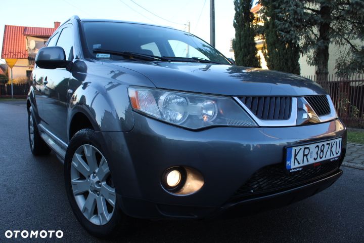 Mitsubishi Outlander - 18