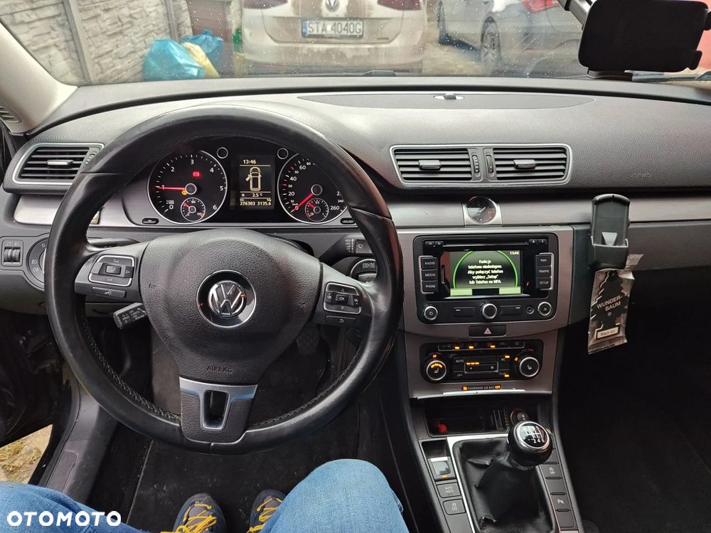 Volkswagen Passat 2.0 TDI Comfortline - 8