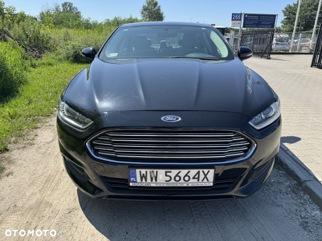 Ford Fusion - 16