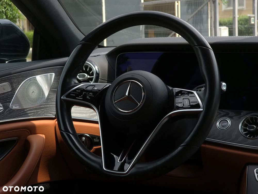 Mercedes-Benz CLS - 9