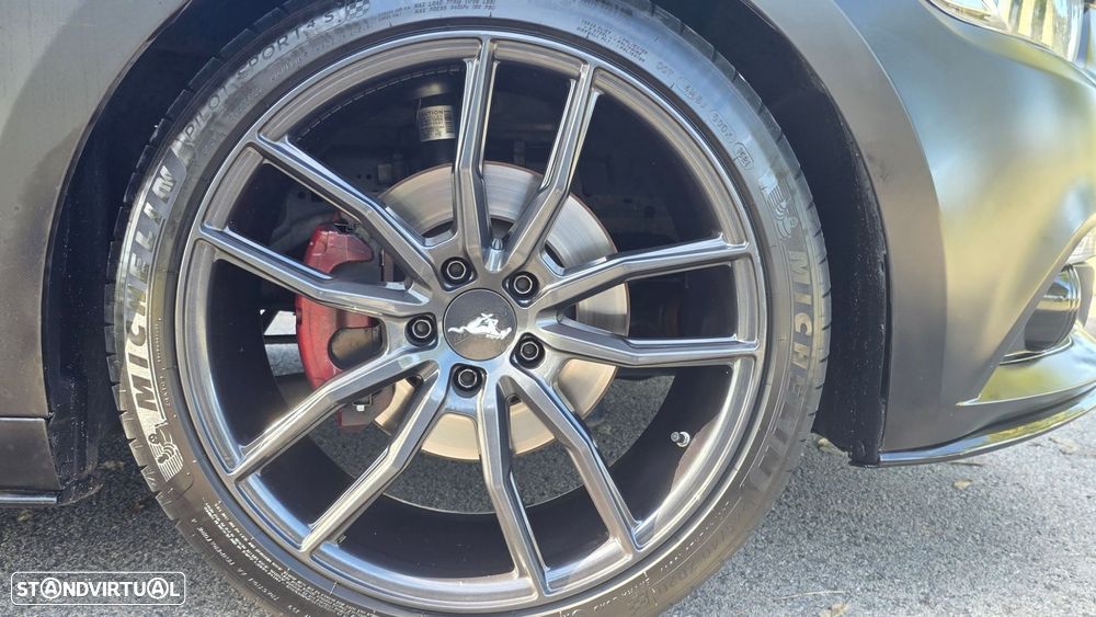 Ford Mustang 2.3i EcoBoost Aut. - 40