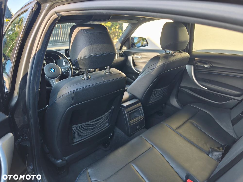 BMW Seria 1 120d M Sport Shadow - 12