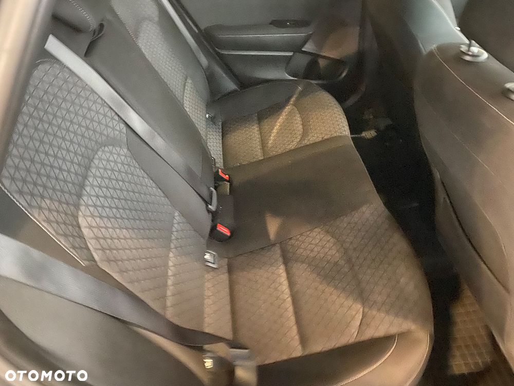 Kia Ceed 1.5 T-GDI M - 16