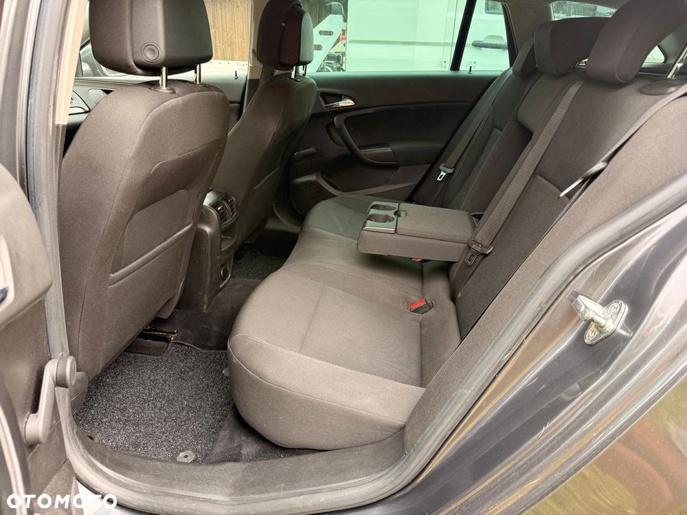 Opel Insignia 2.0 CDTI - 17