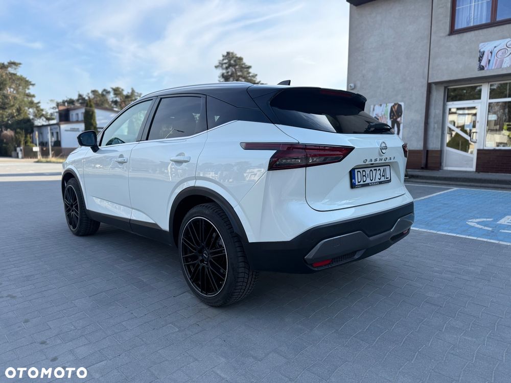 Nissan Qashqai 1.3 DIG-T MHEV 4x4 Tekna+ Xtronic - 5