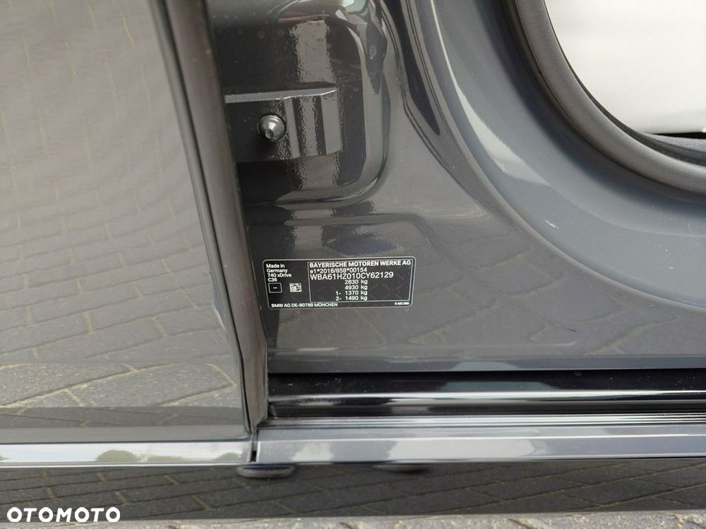 BMW Seria 7 - 25