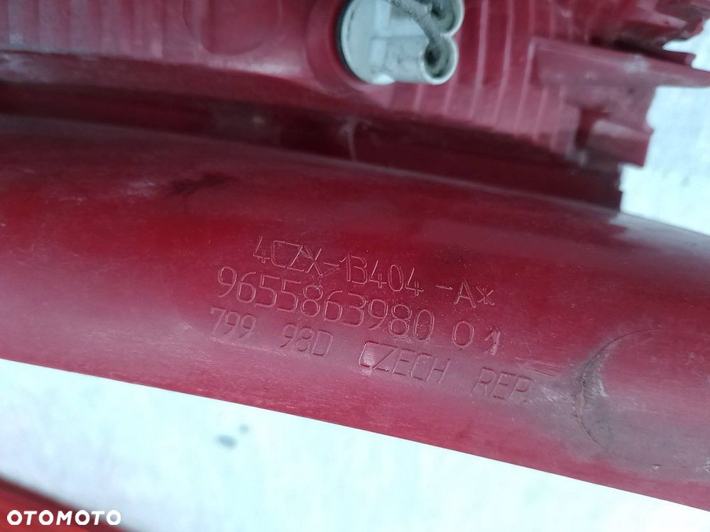 LAMPA TYLNA PRAWA CITROEN C4 I 9655863980  9655863780 HATCHBACK - 4