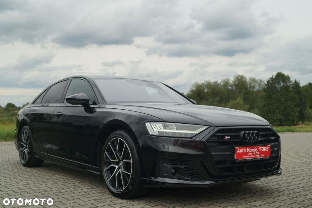 Audi S8 - 9