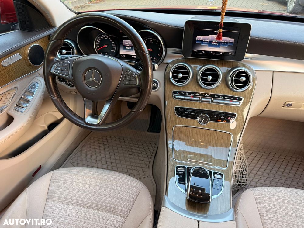 Mercedes-Benz C - 8