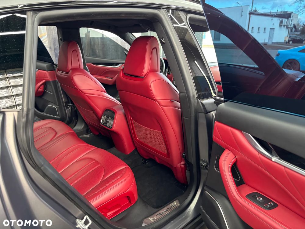 Maserati Levante S Q4 GranSport - 25