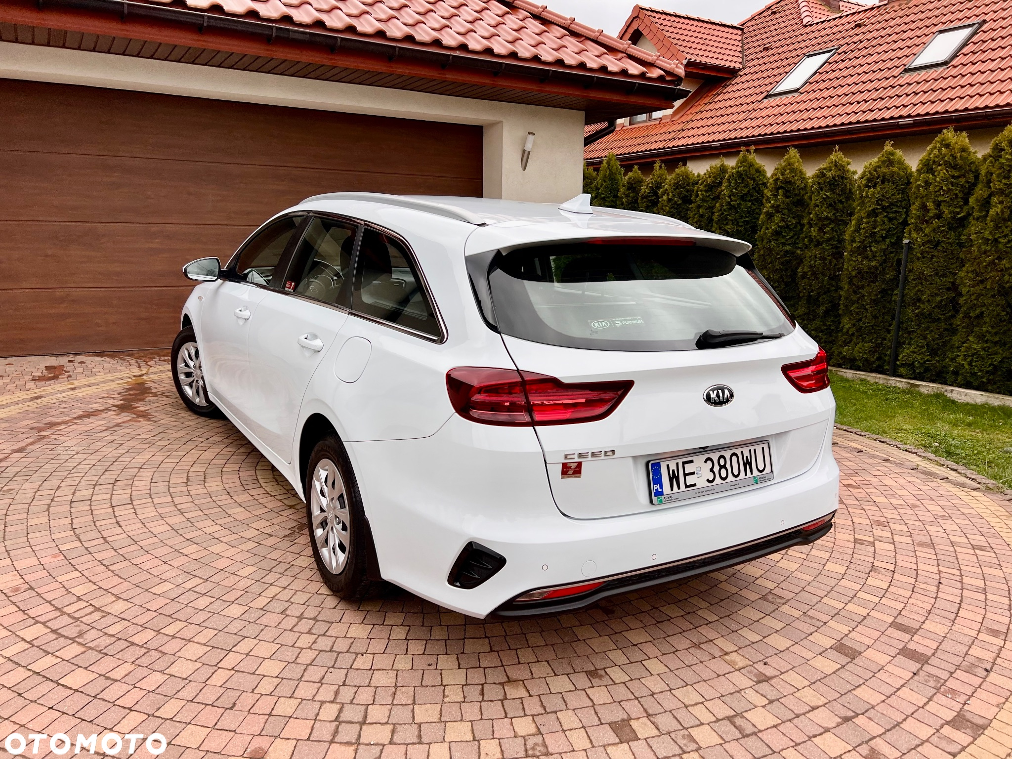 Kia Ceed 1.6 CRDi SCR M - 25