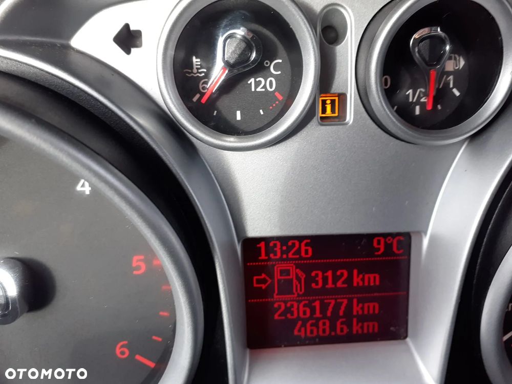 Ford Kuga 2.0 TDCi Titanium - 29