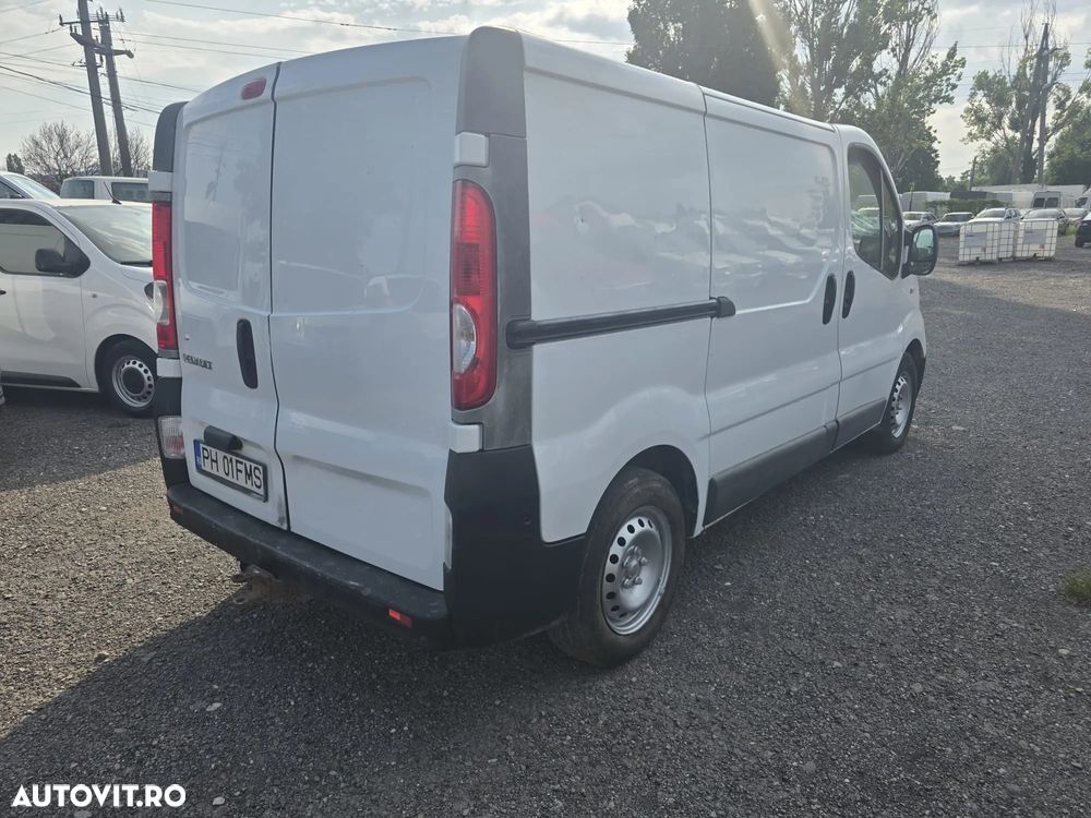 Renault TRAFIC - 4