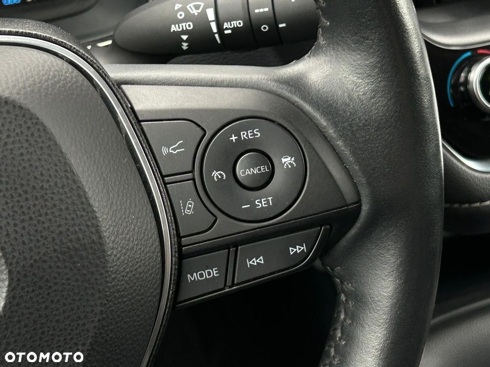 Toyota Corolla - 22