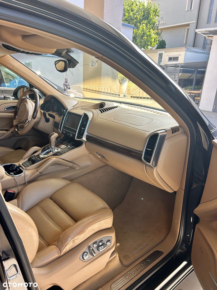 Porsche Cayenne S - 7