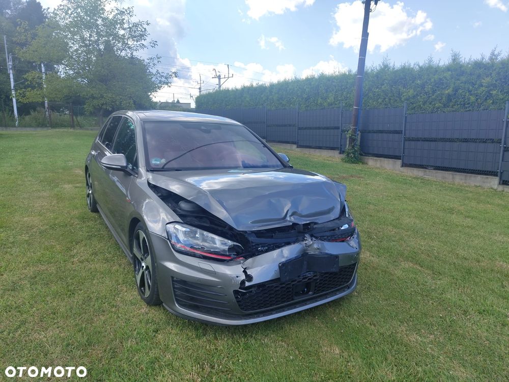 Volkswagen Golf GTI BlueMotion Technology DSG - 5