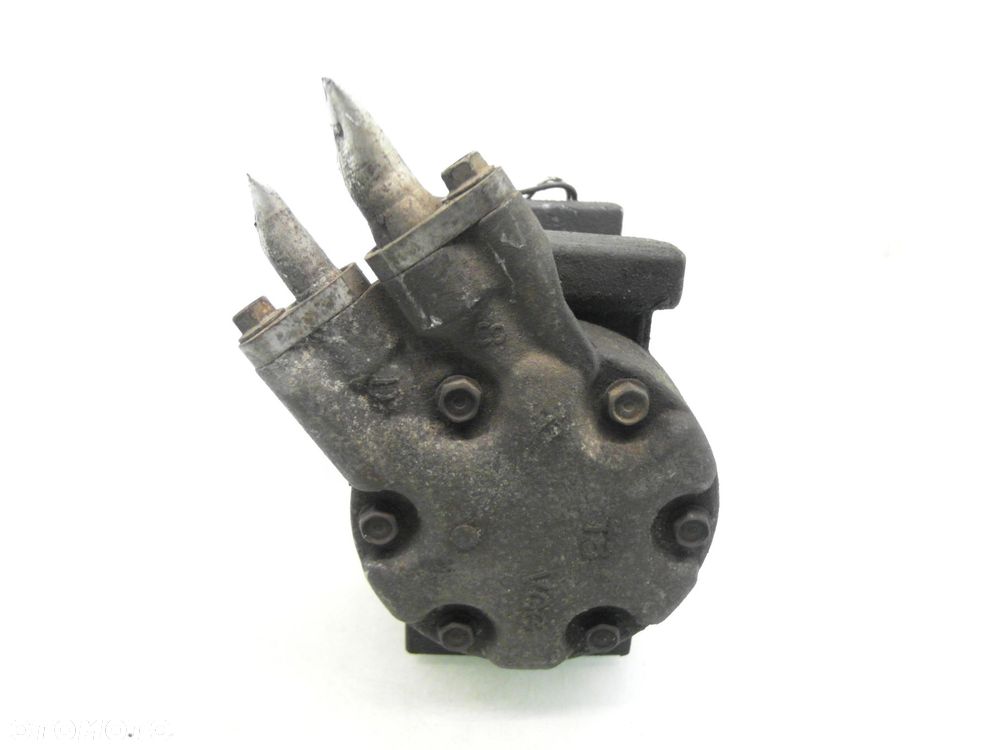 KOMPRESOR KLIMATYZACJI RENAULT CLIO II 1.5 dCi 7700273801 8D6V12 - 3