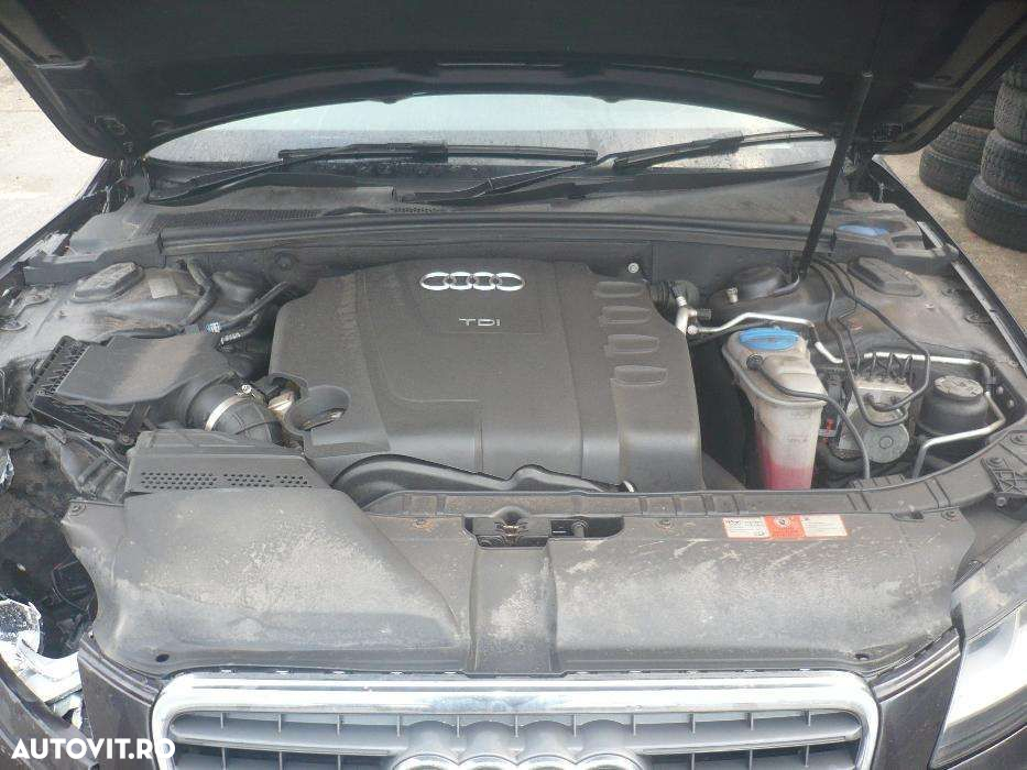 Dezmembrez Audi A4 8K Sedan 2.0 TDI Maro - 5
