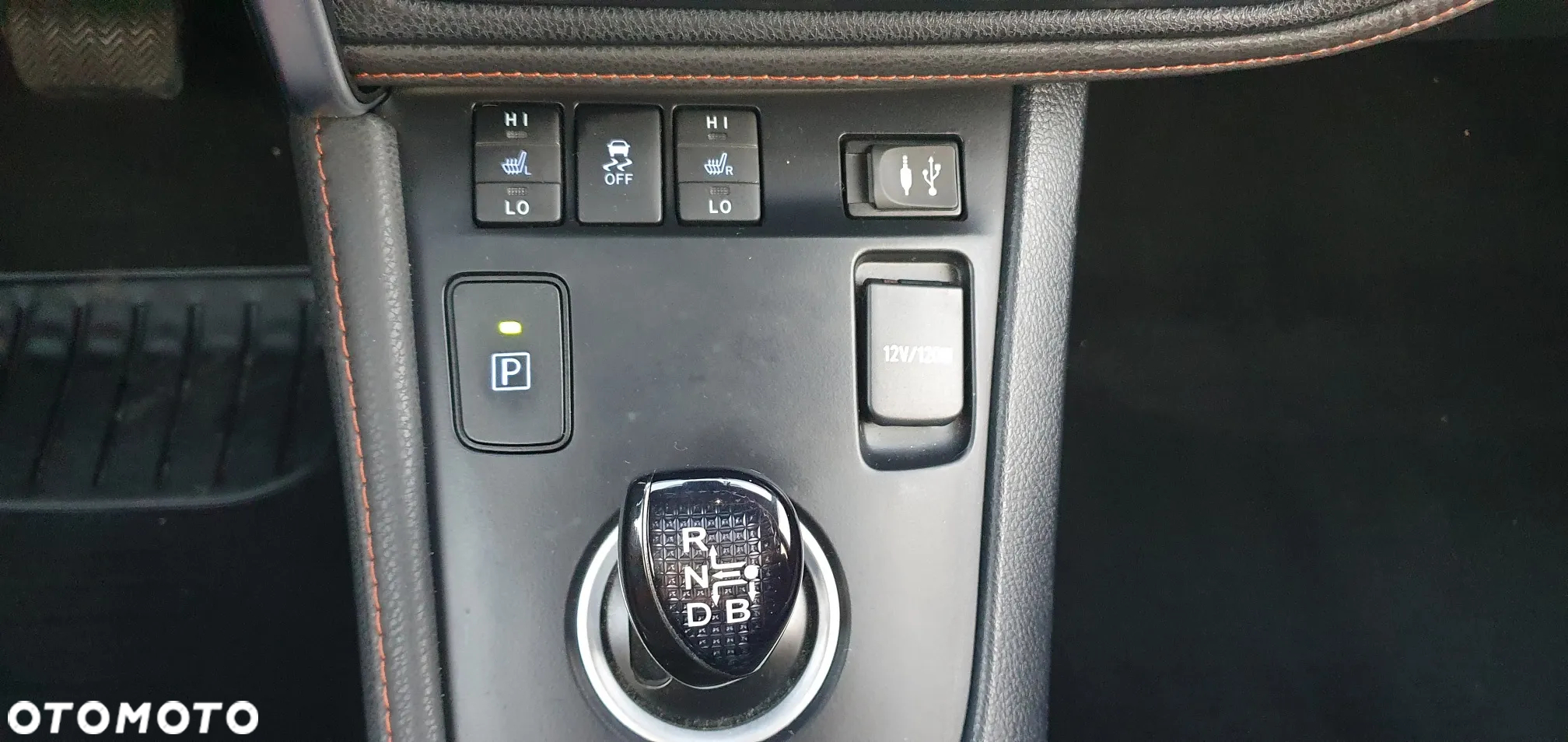 Toyota Auris - 17