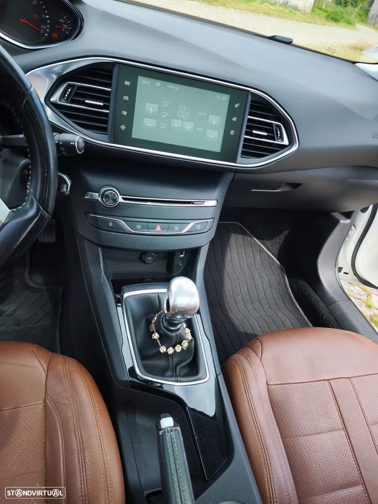 Peugeot 308 SW - 18