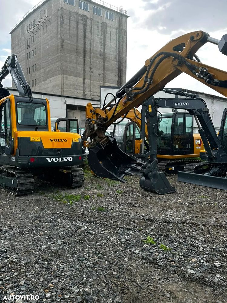 Caterpillar 302 - 6