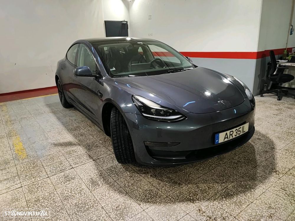Tesla Model 3 Long-Range Dual Motor AWD - 4