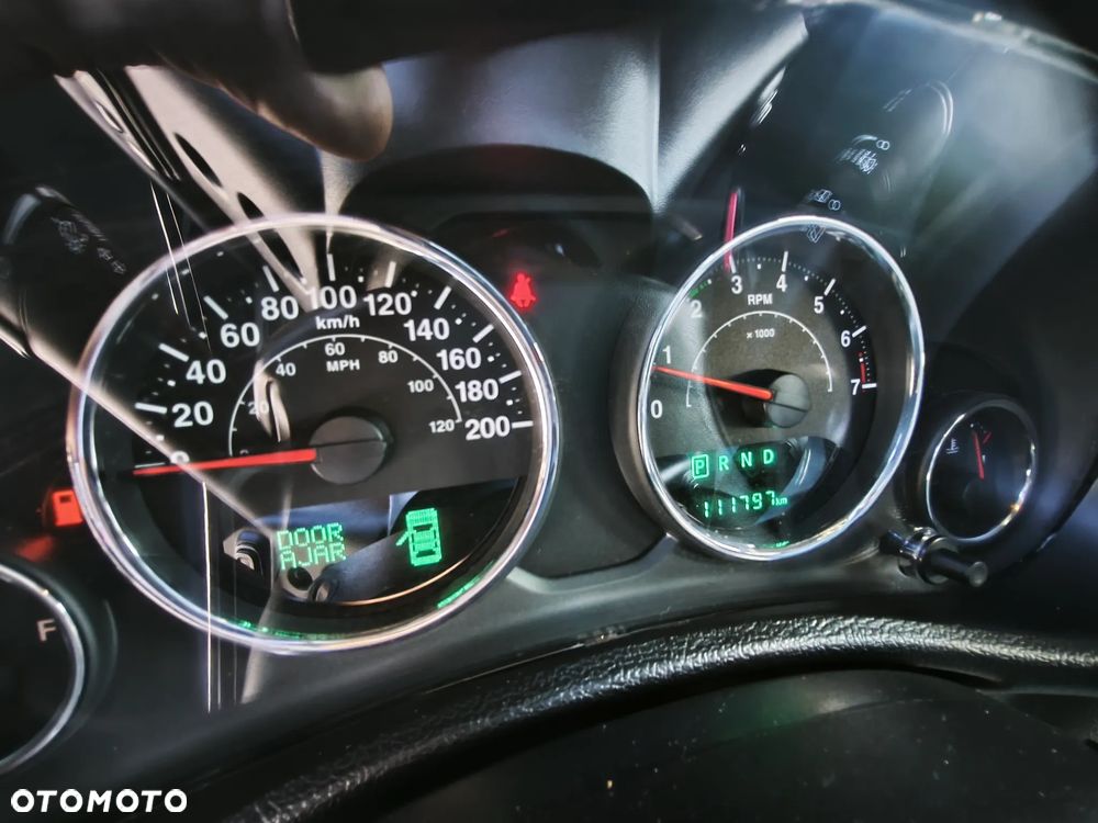 Jeep Wrangler 3.6 Unlim Sahara - 30