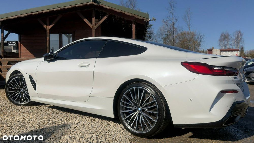 BMW Seria 8 - 8