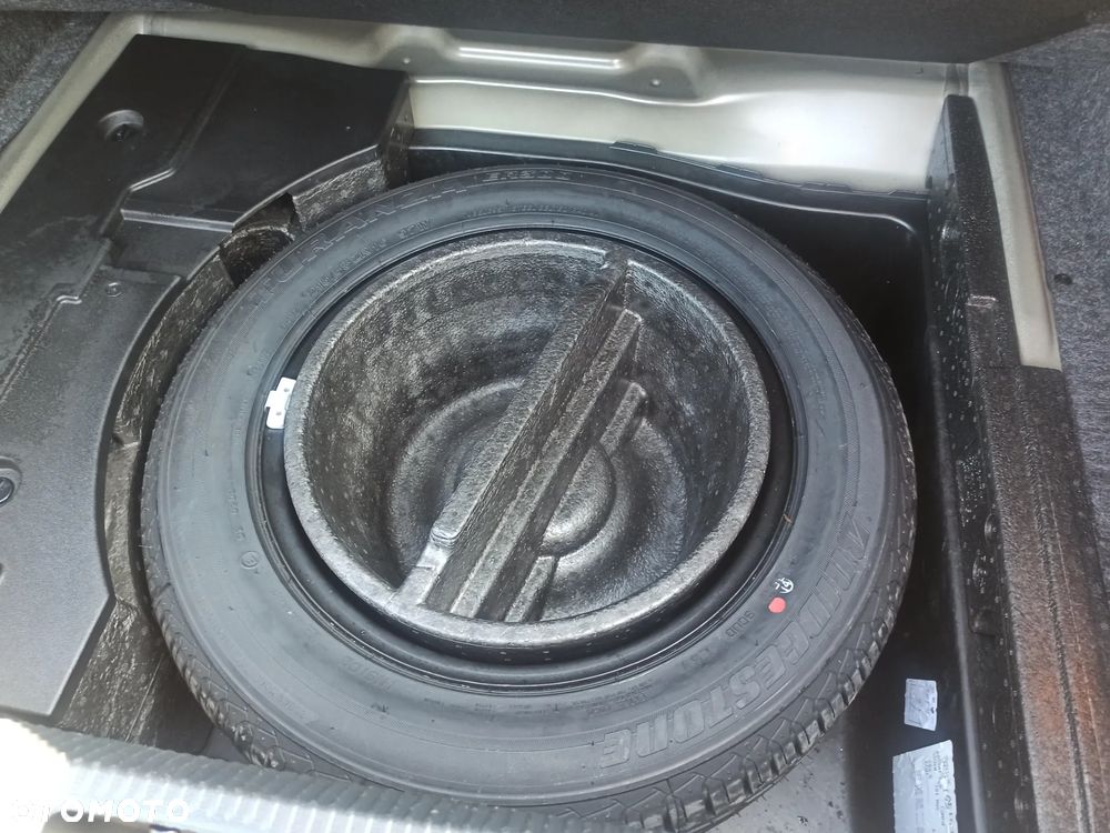 Volkswagen Passat 2.0 TDI Comfortline - 8