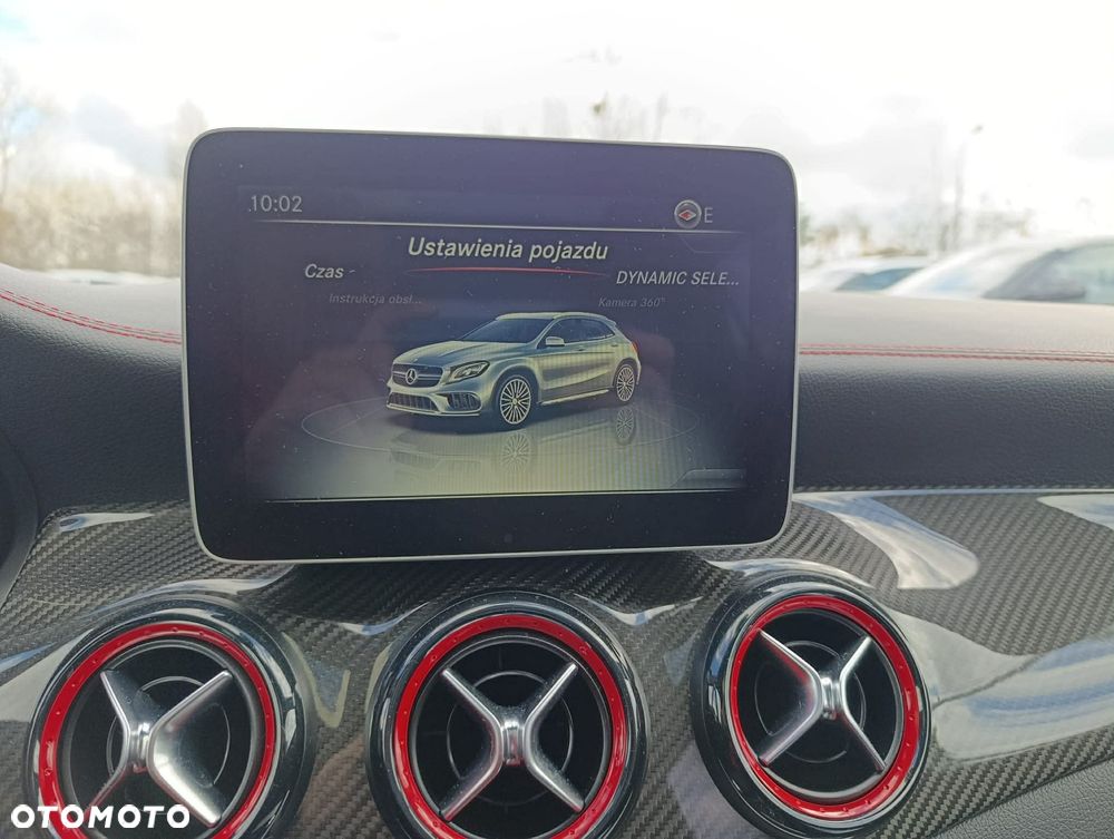 Mercedes-Benz GLA AMG 45 4Matic AMG Speedshift 7G-DCT - 36