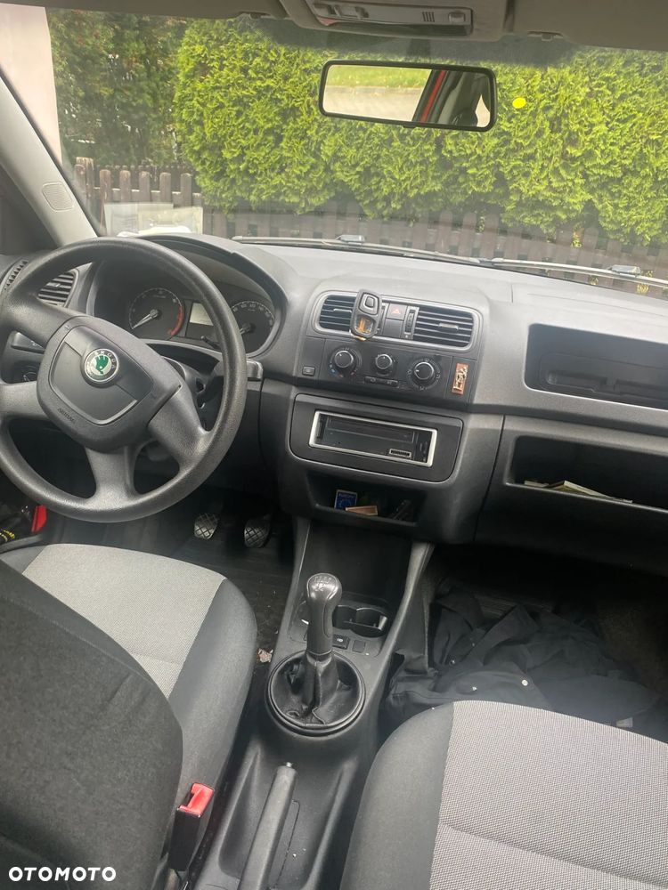 Skoda Fabia - 8