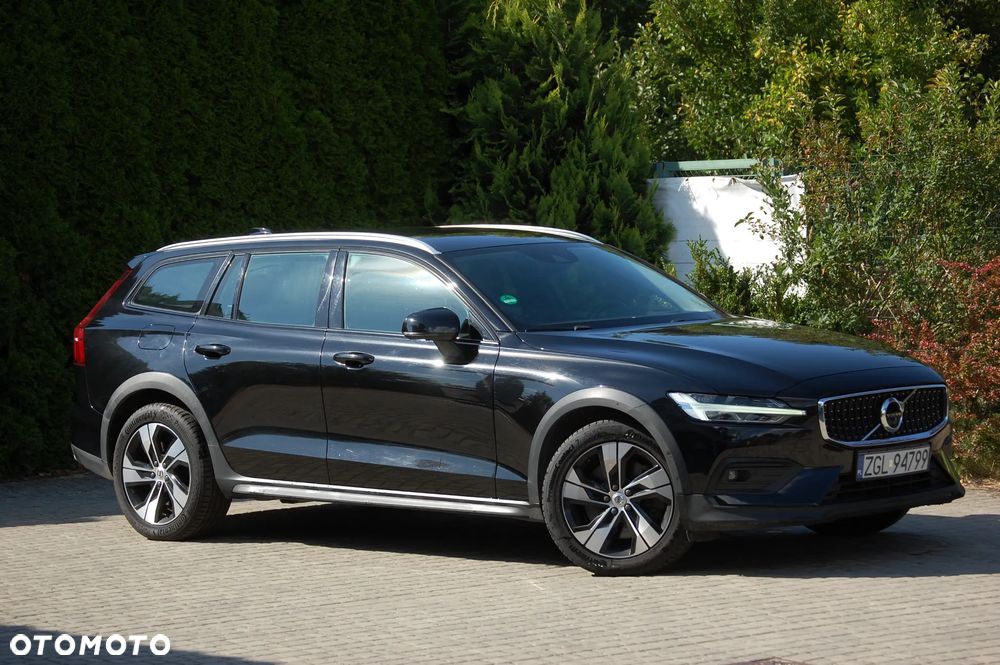 Volvo V60 Cross Country D4 AWD Geartronic Pro - 1