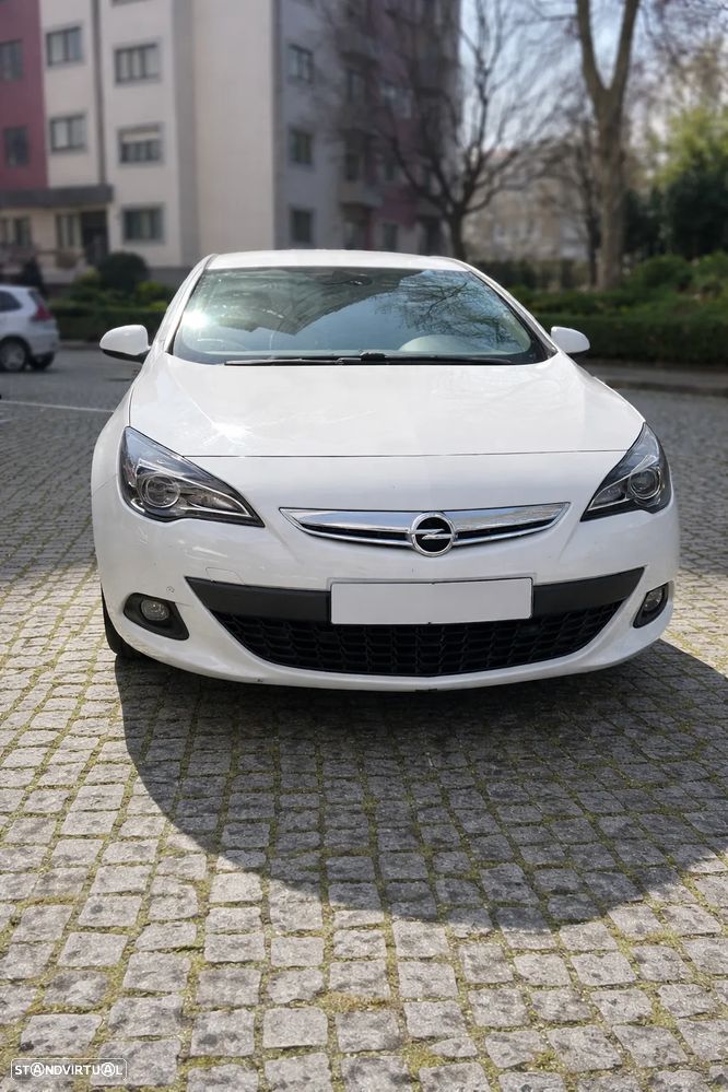 Opel Astra GTC - 2