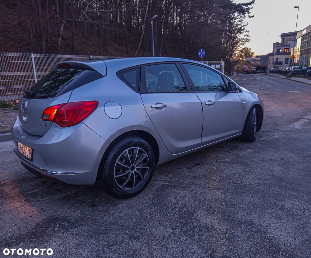 Opel Astra - 3