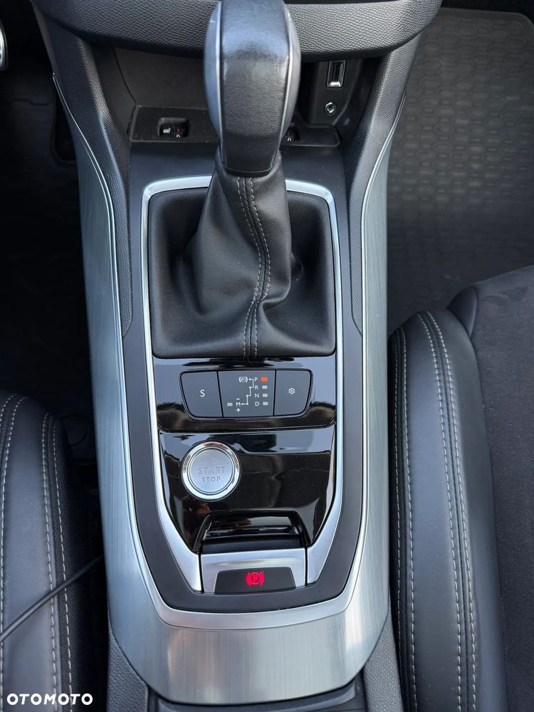 Peugeot 308 BlueHDi FAP 150 EAT6 Stop & Start Allure - 24