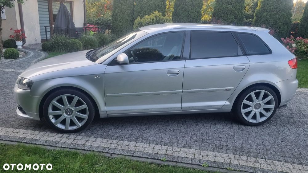 Audi A3 Sportback - 2