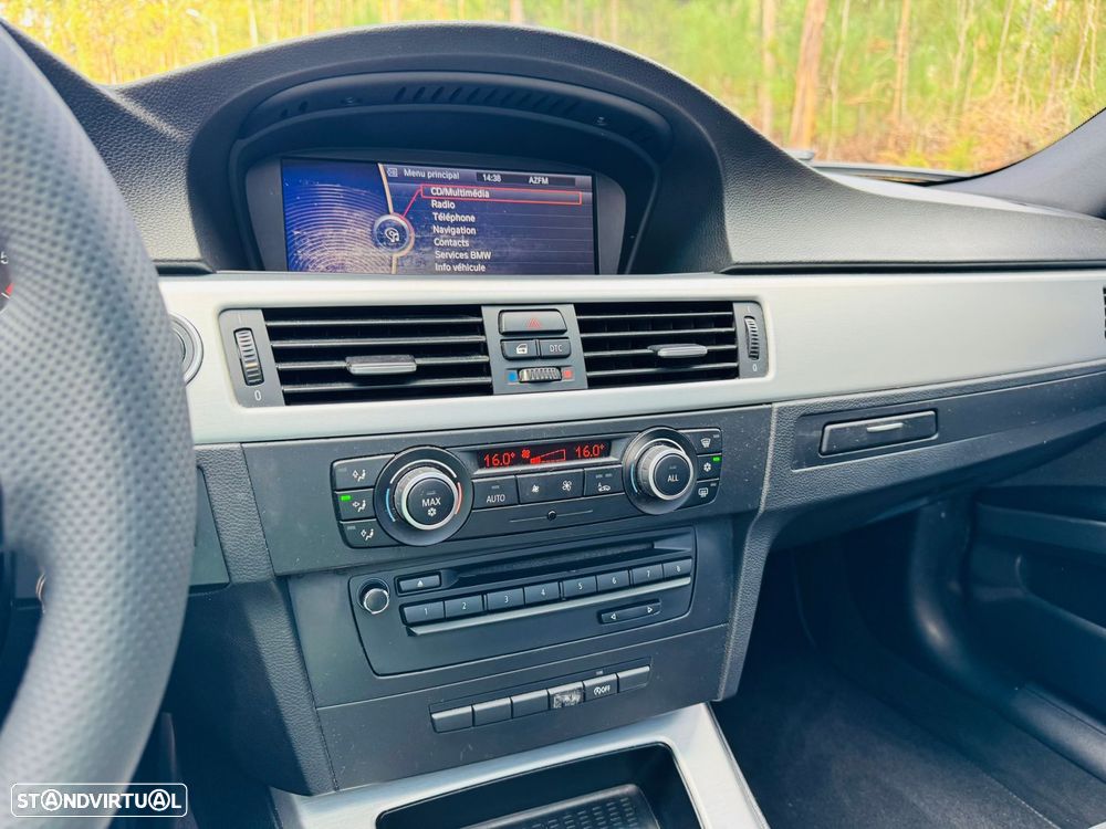 BMW 320 d Touring Pack M - 36