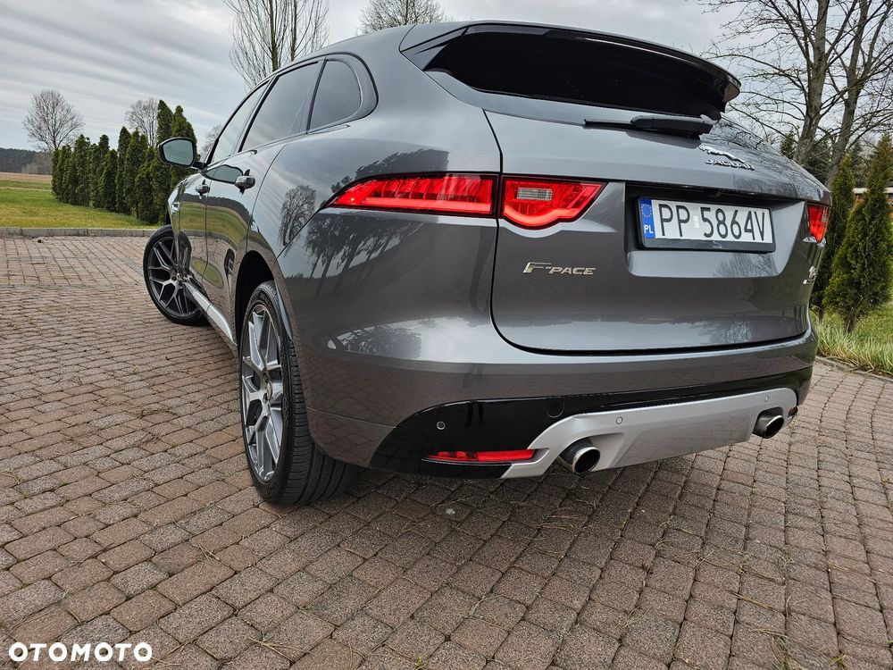 Jaguar F-Pace S AWD - 5