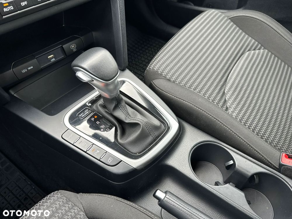 Kia XCeed 1.5 T-GDI M DCT - 16