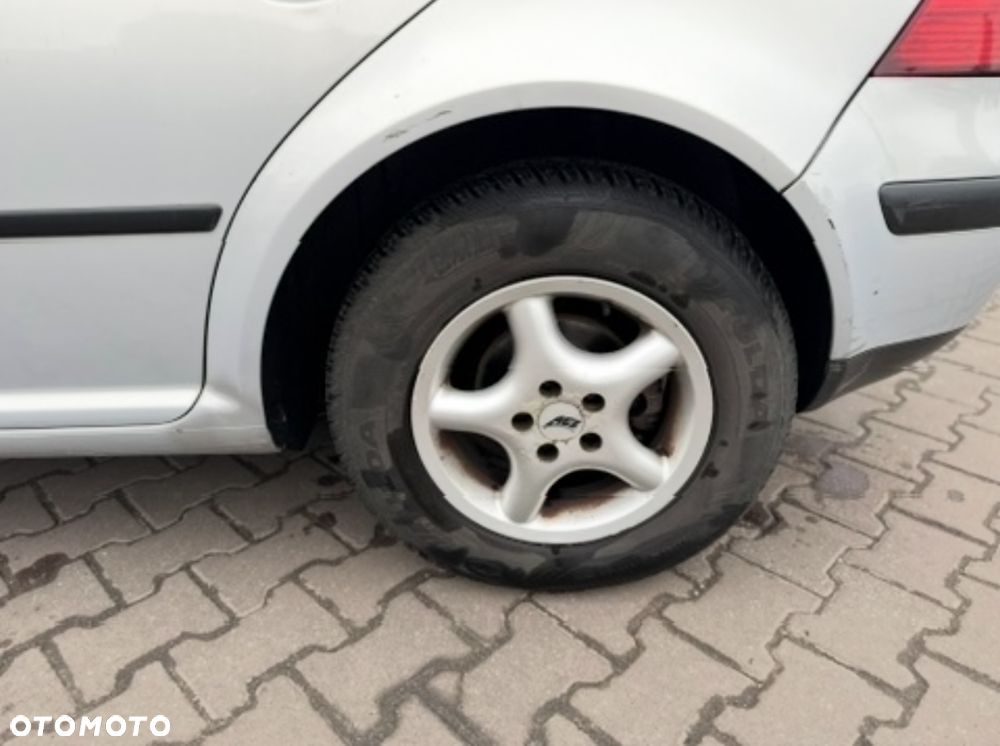 Volkswagen Golf 1.6 - 29