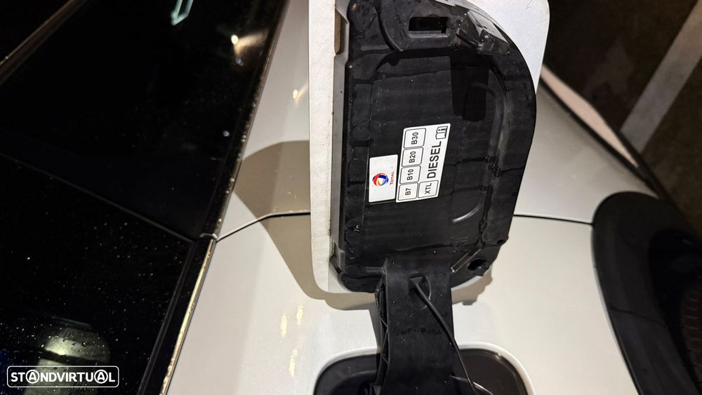 Peugeot 5008 1.5 BlueHDi GT Line J19 EAT8 - 13