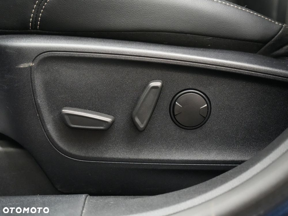 Ford Kuga 2.5P PHEV FWD Vignale - 17