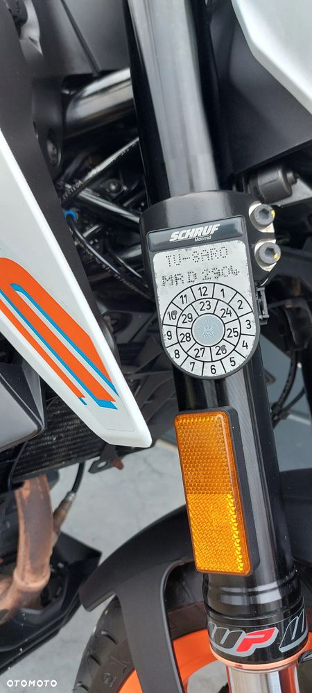 KTM Duke 125 - 33