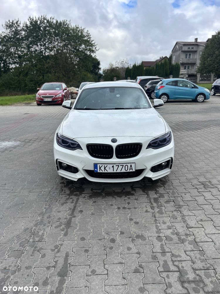BMW Seria 2 220d - 8