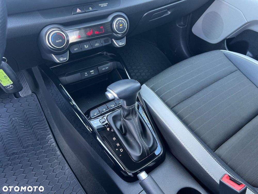 Kia Stonic 1.0 T-GDI L - 22