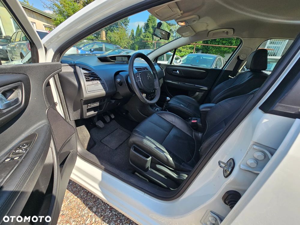 Citroën C4 1.6 HDi Advance - 12