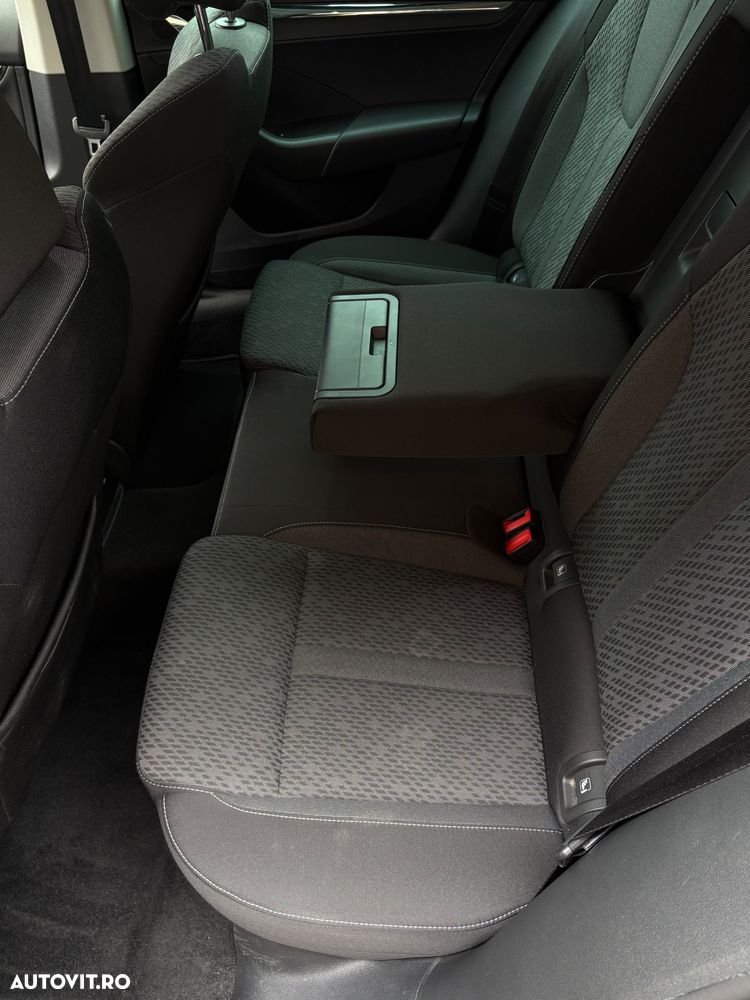 Skoda Octavia 2.0 TDI DSG Style - 16