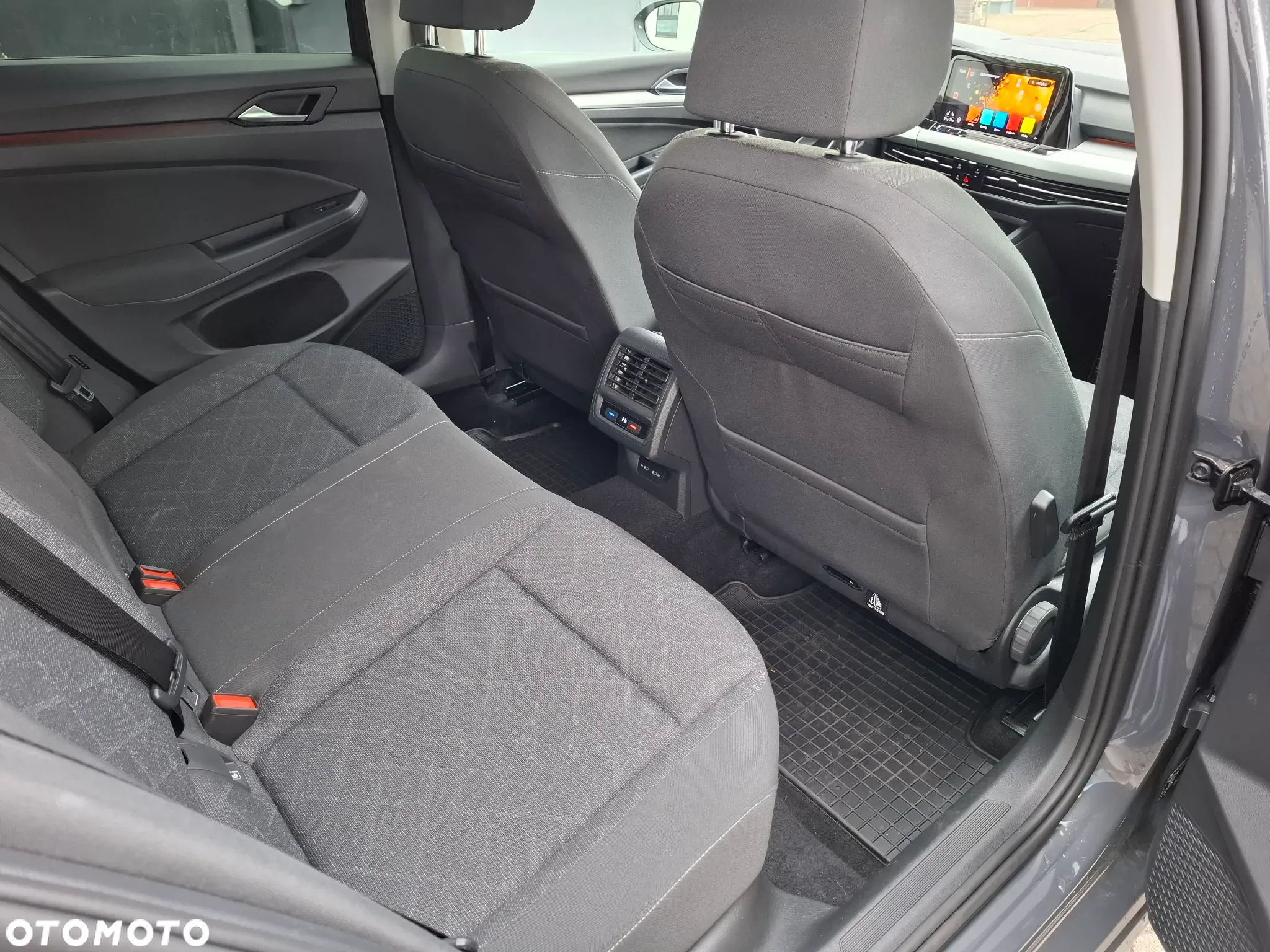 Volkswagen Golf VIII 2.0 TDI Life - 18