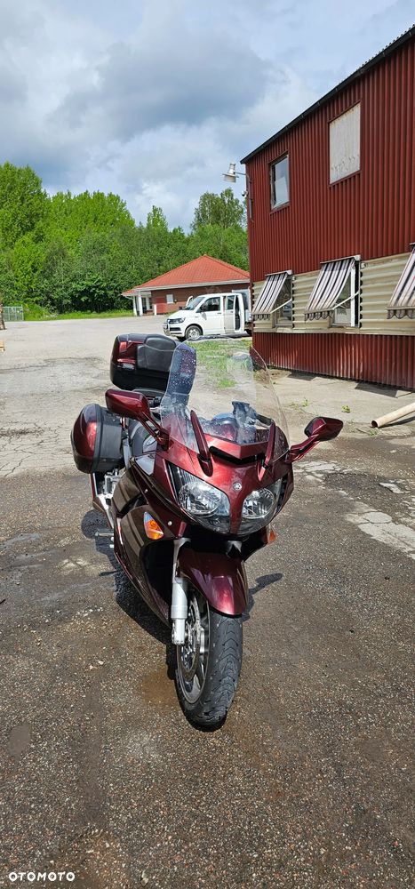 Yamaha FJR - 2