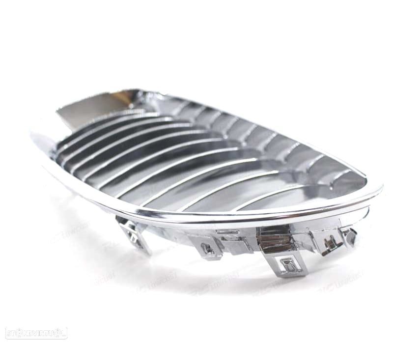 GRELHAS FRONTAIS BMW E60 E61 03-10 CROMADAS - 5